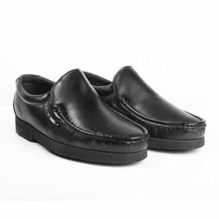 Par de zapatos cómodos tipo mocasín, color negro, modelo 4746 V2