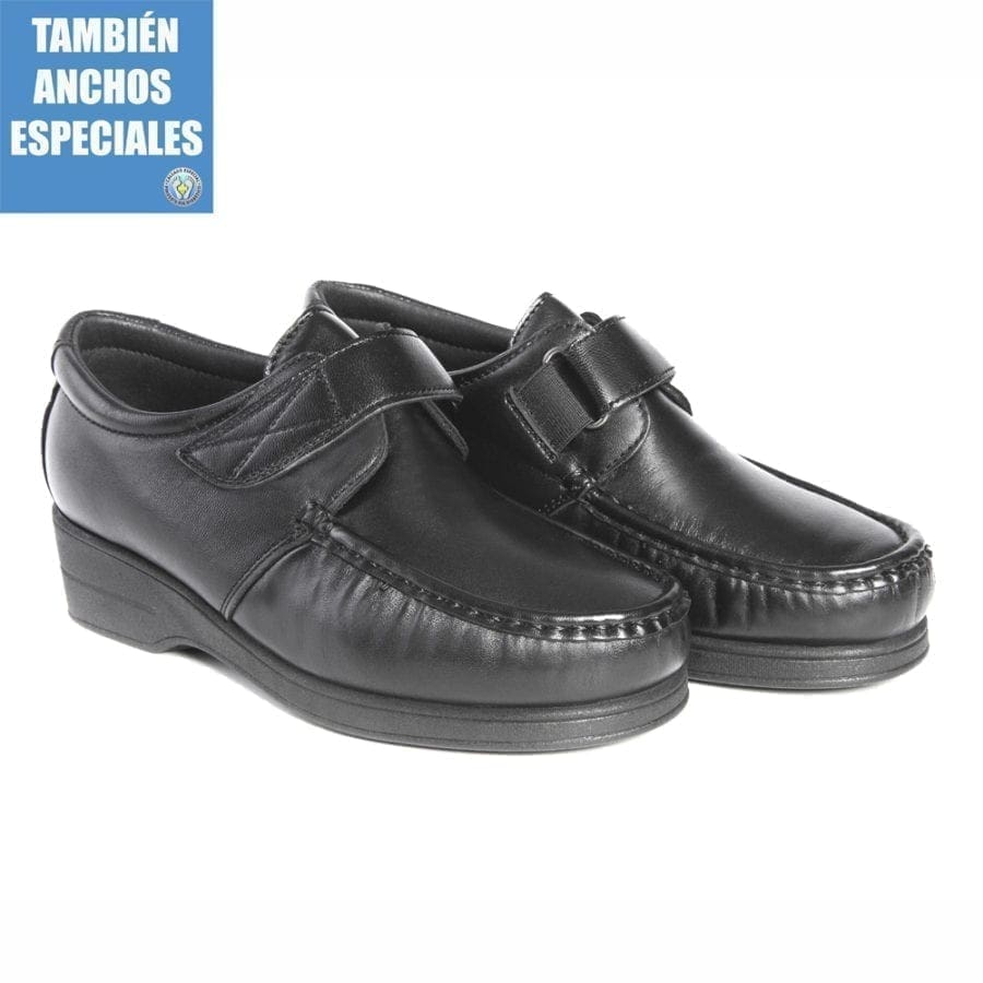 Par de zapatos cómodos de mujer con velcro de color negro, modelo 5627 V2