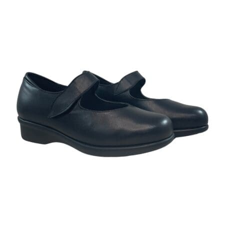 Ballerines confortables pour femme en cuir d'agneau noir - chaussures confortables avec fermeture velcro et semelle intérieure viscoélastique, modèle 8419 de la marque Pinosos